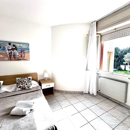 Apartment Sunny By The
